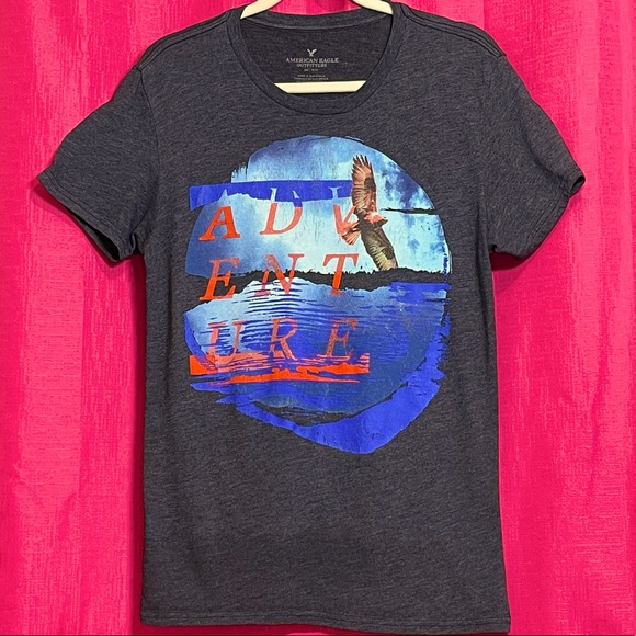 AMERICAN EAGLE GRAPHIC TEE SIZE S - Picture 2 of 8